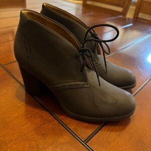 Women’s BRAND NEW ankle bootie heels